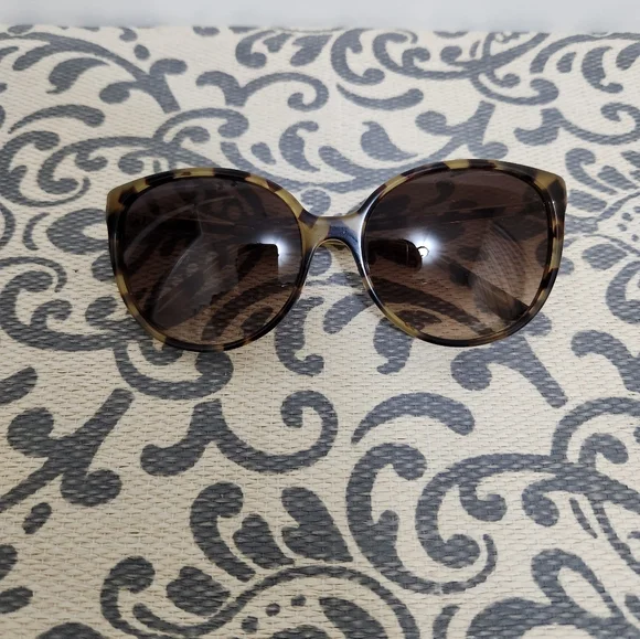 SOLD Kate Spade Shawna Tortoise Sunglasses - Picture 1 of 6